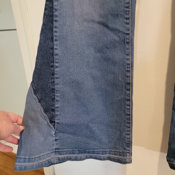 Driftwood Cleo Besties Trilogy Contrast Color Denim Flare Leg Jeans Size 32 - Picture 8 of 17